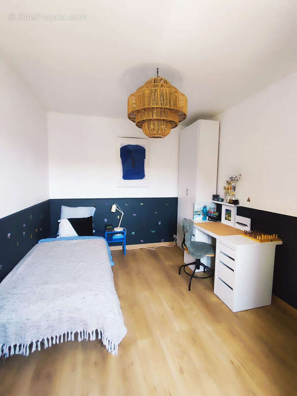 COUBRON - Maison 8 pièces de + de 210 m2 avec 4 chambres avec sous-sol total et jardin - photo 7