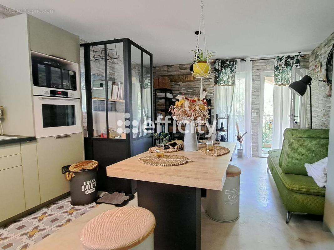 Appartement à L'ILE-ROUSSE