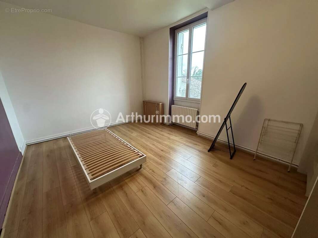 Maison à SAINT-ASTIER