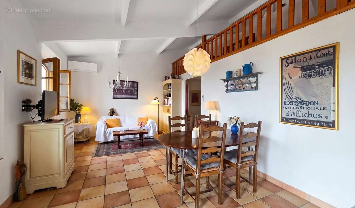 Appartement à FAYENCE