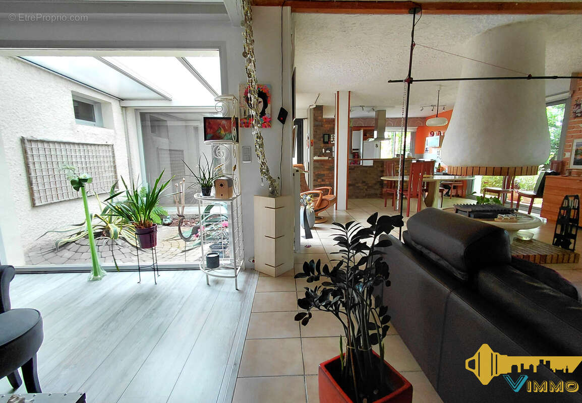 Maison à GENESTON