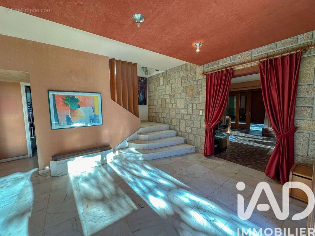 Photo 6 - Maison à LE MALZIEU-VILLE