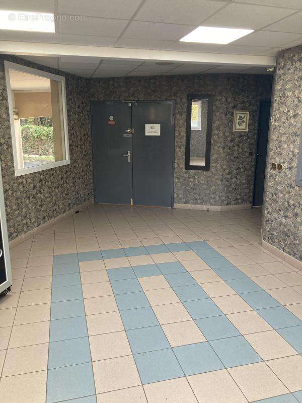 Commerce à CHANTILLY