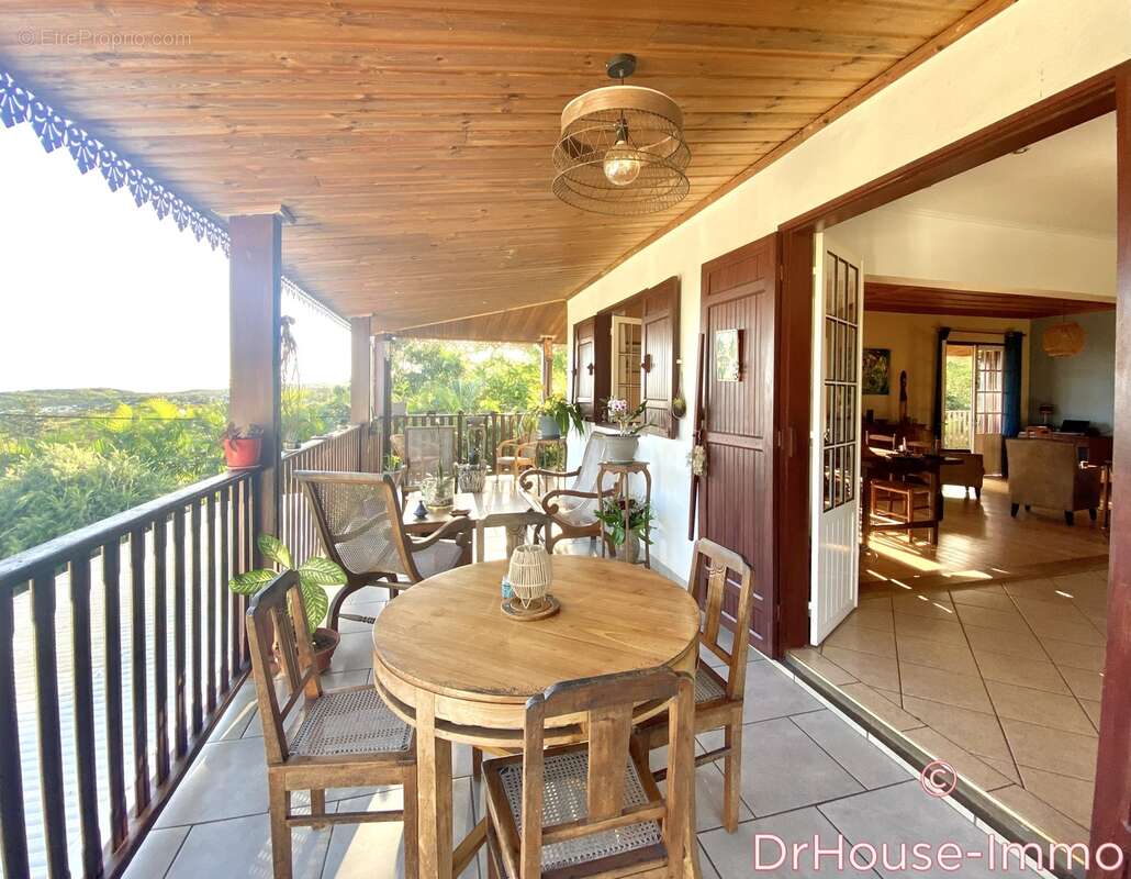 Maison à L&#039;ETANG-SALE