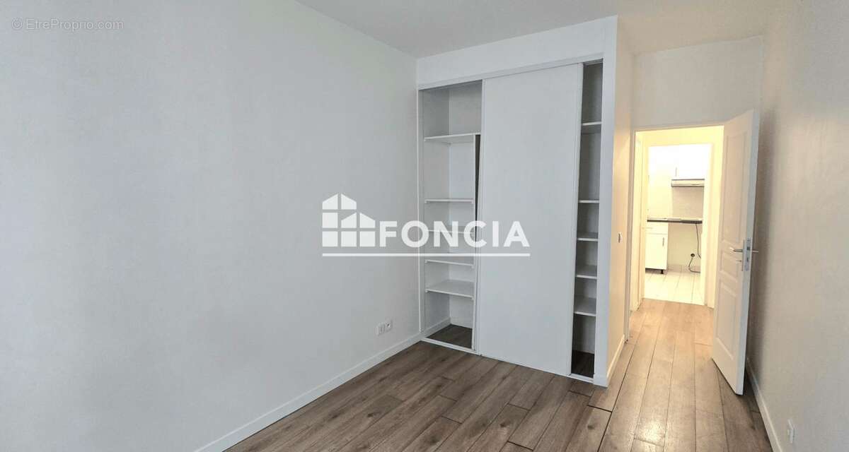 Appartement à PARIS-17E