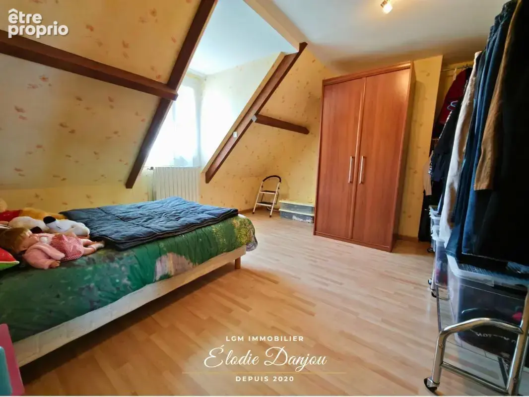 Maison familiale – 5 chambres – Double garage – Grand Jardin – Châteaudun, quartier Saint-Jean - photo 11