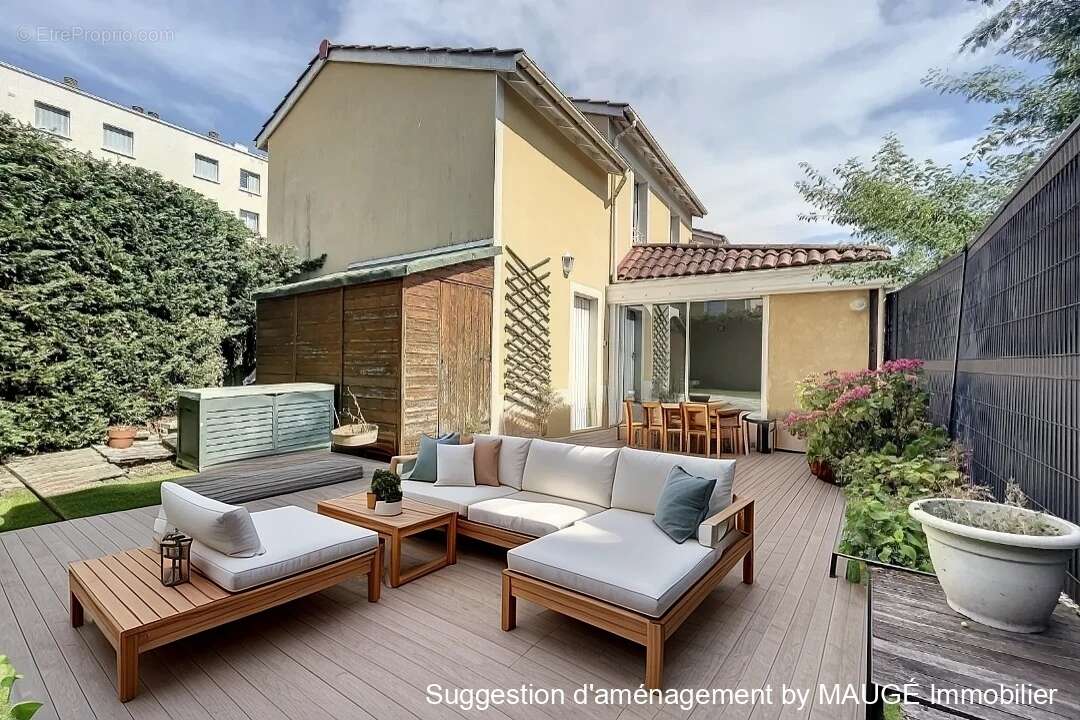 Maison à TASSIN-LA-DEMI-LUNE