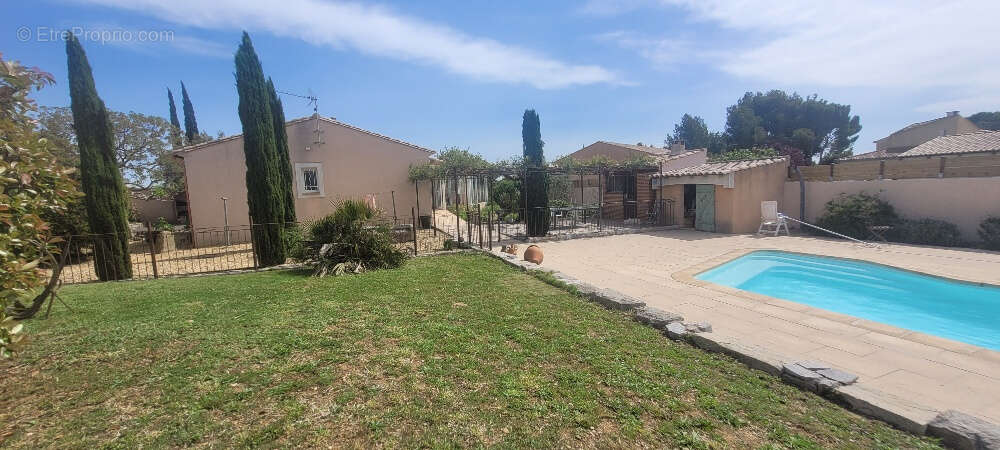 Maison à GINESTAS