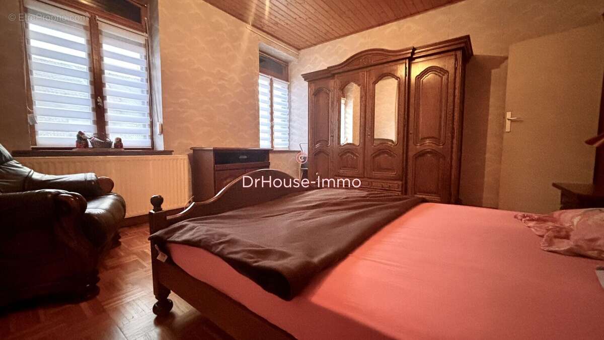 Maison à CRESPIN