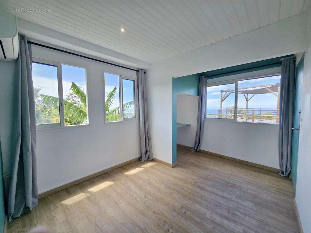 Maison à L&#039;ETANG-SALE