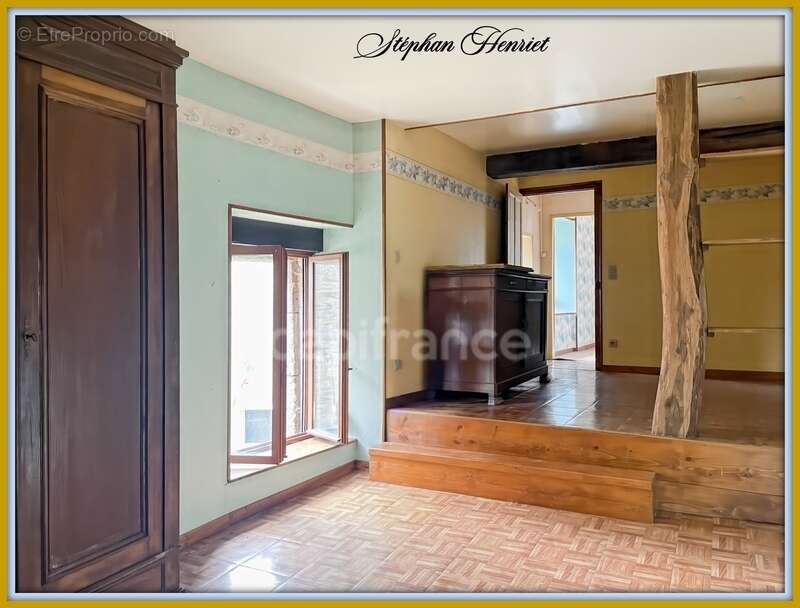 Maison en pierre à rénover – Fort potentiel – Thin-le-Moutier (08) - photo 11