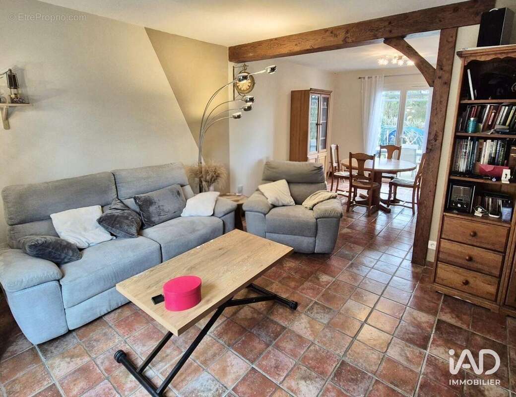 Photo 2 - Maison à ANGICOURT