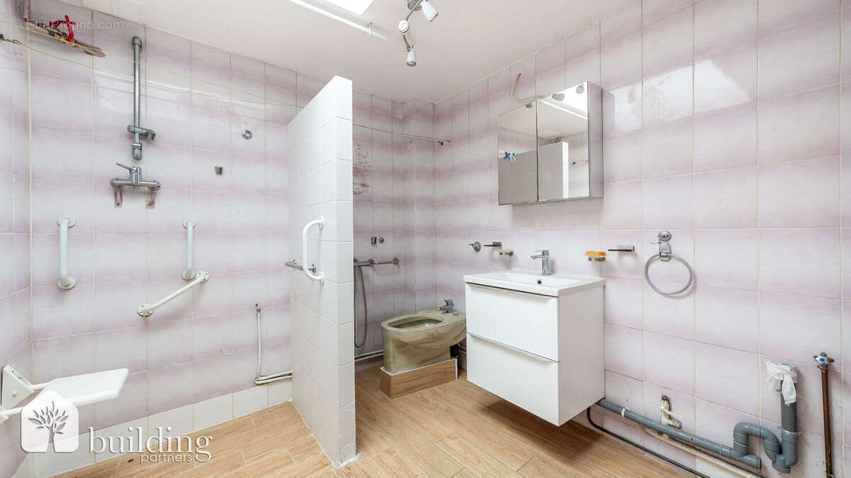 Maison à COURBEVOIE