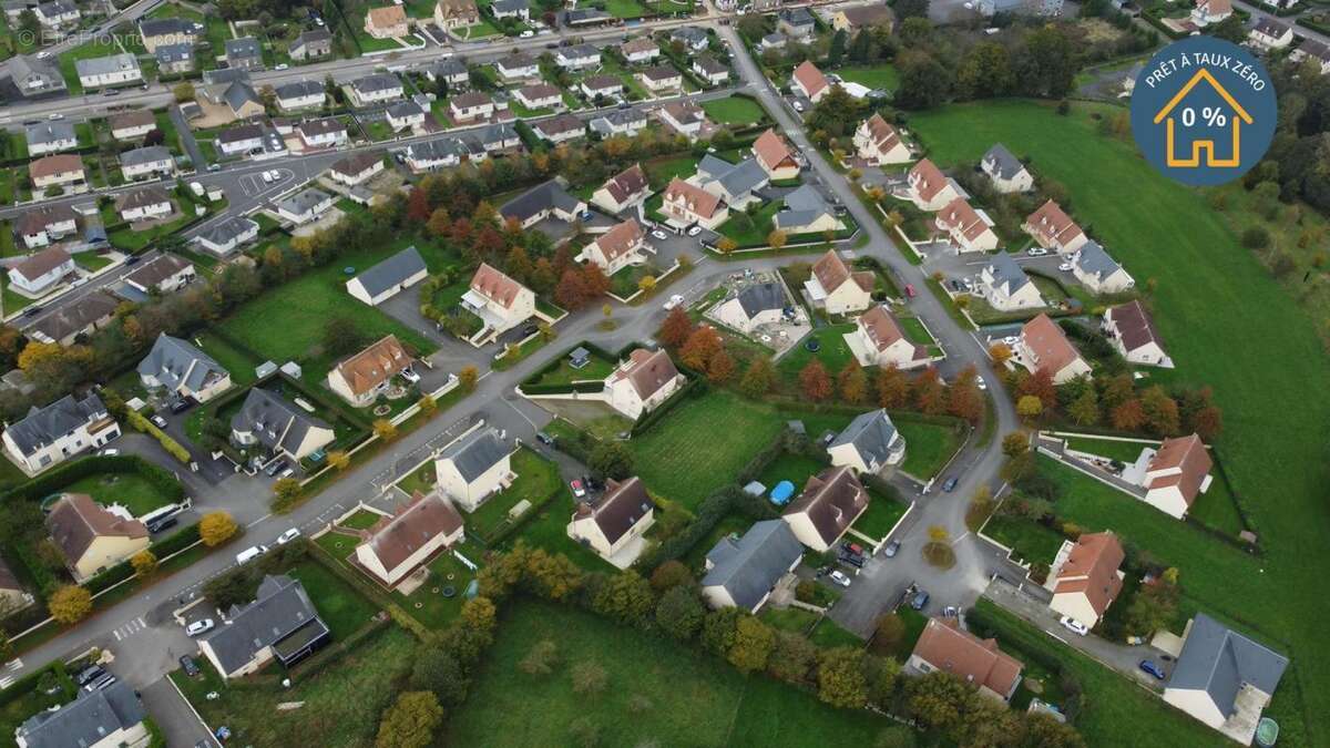 Terrain à LA SELLE-LA-FORGE