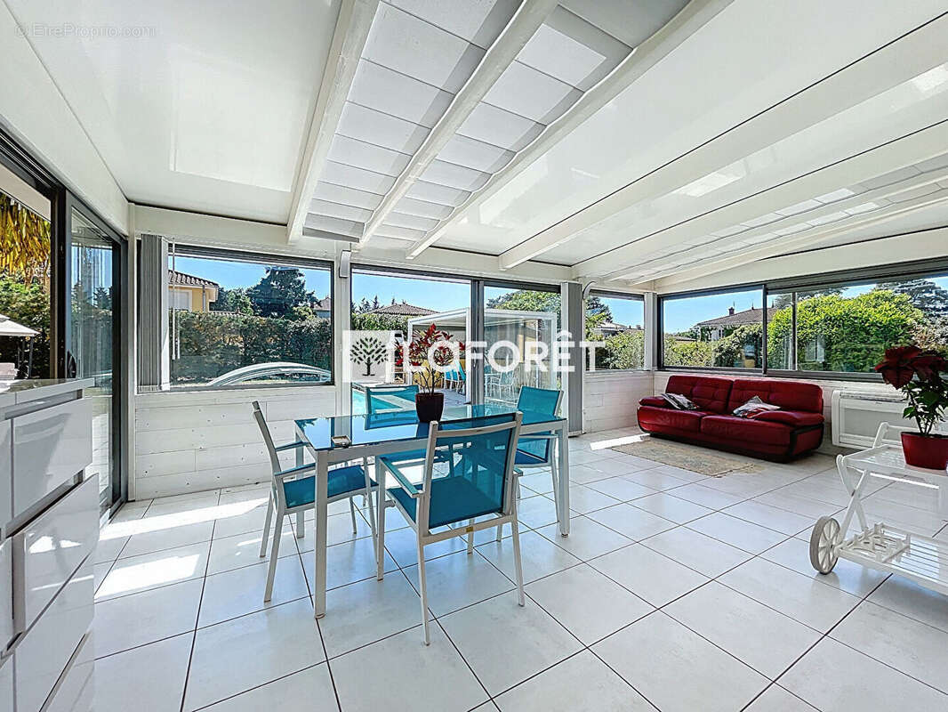 Maison à MONTMERLE-SUR-SAONE