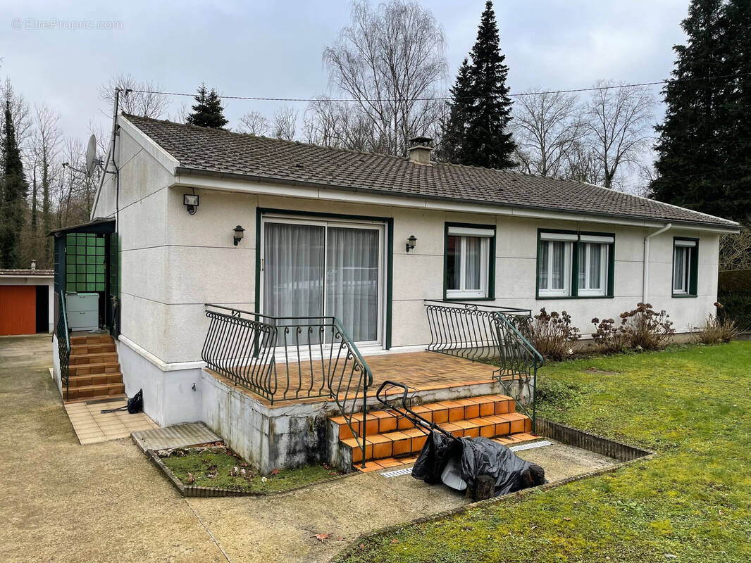 Maison à JOUY-SUR-MORIN