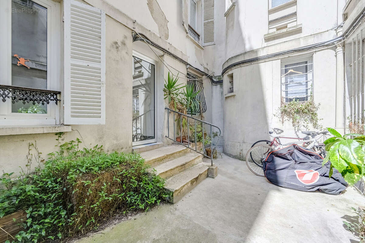 Appartement à PARIS-18E