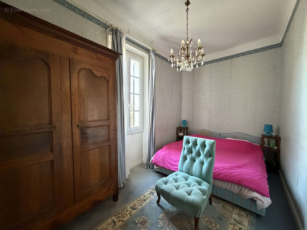 Maison à SAINT-CYR-SUR-MER