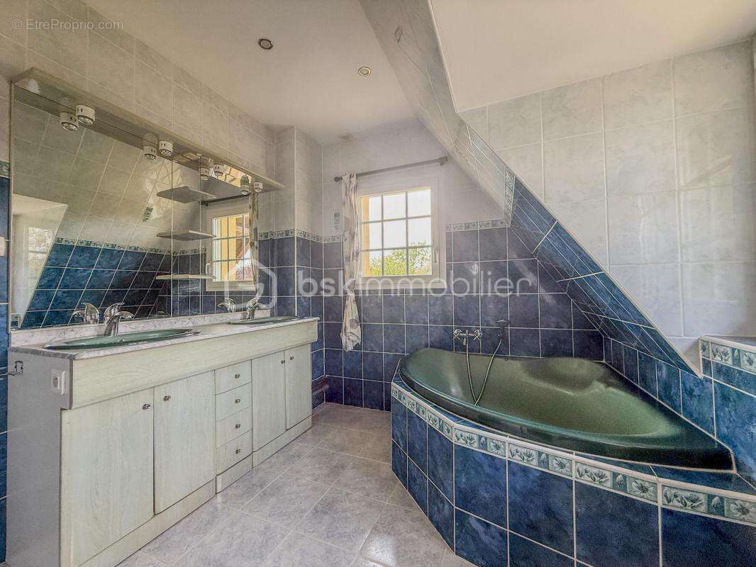 Maison à PONT-L&#039;EVEQUE