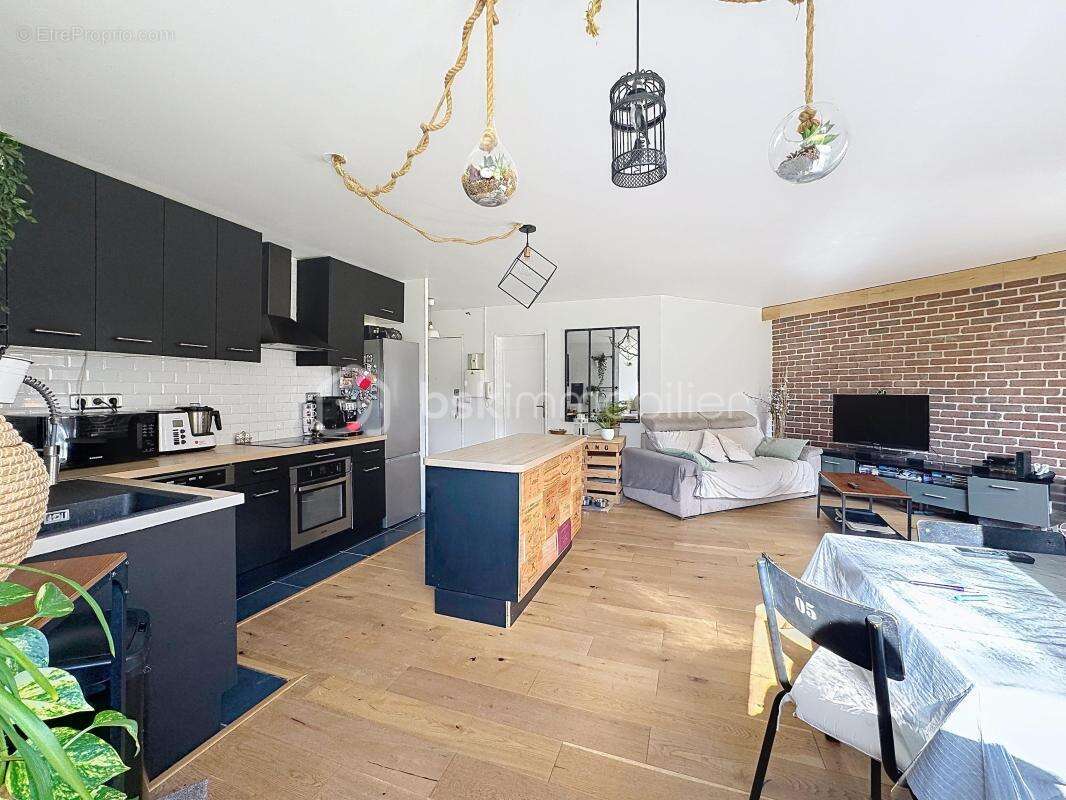 Appartement à MONTIGNY-LE-BRETONNEUX