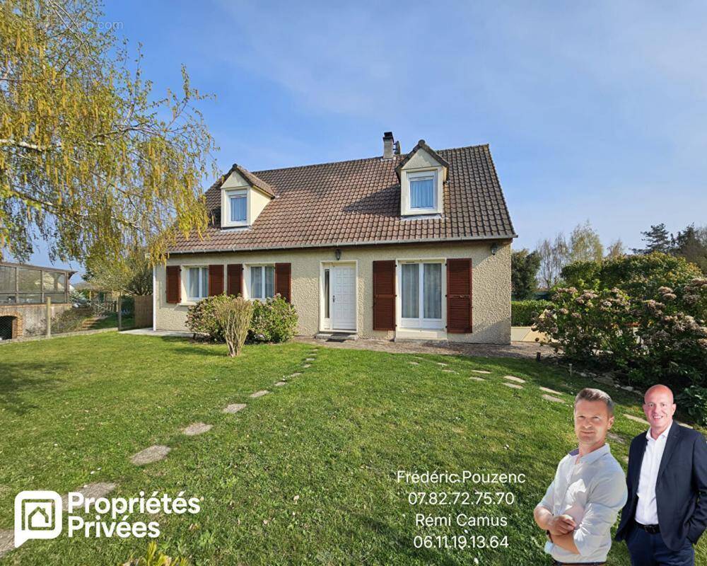 Maison à HOUDAN