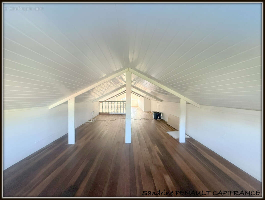 A vendre a kourou (97310) une charmante maison t5 de 106 m² - terrain de 440 m² - au prix de 318 000 € - photo 18