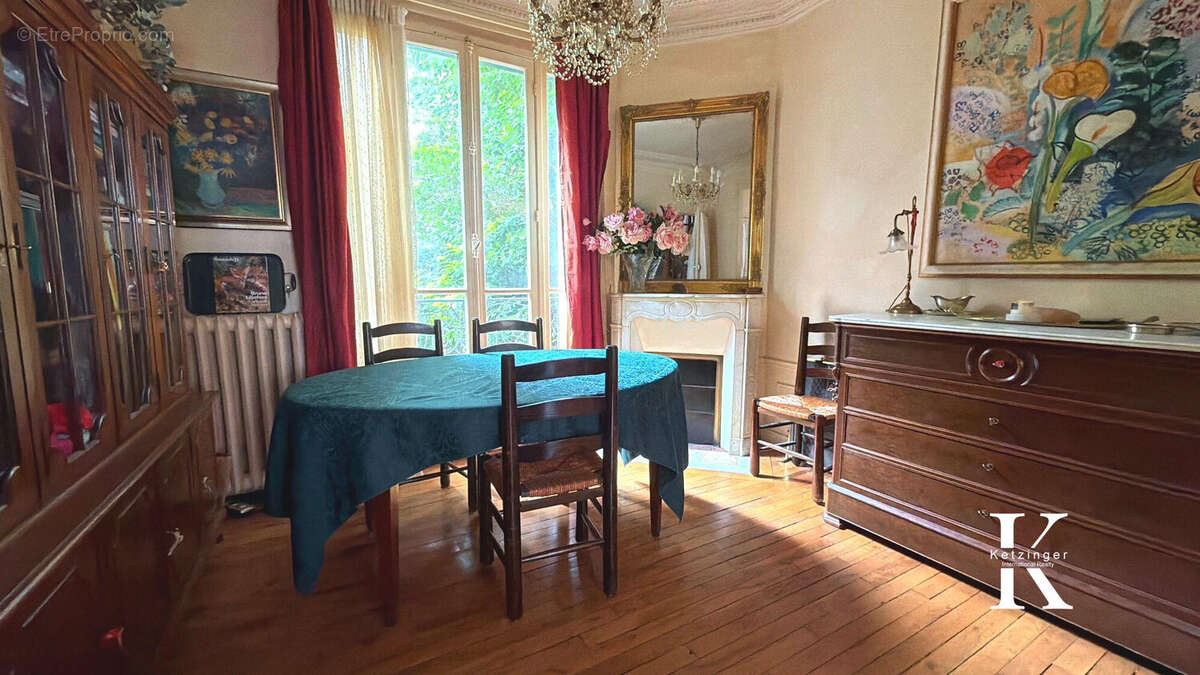 Maison à PARIS-20E
