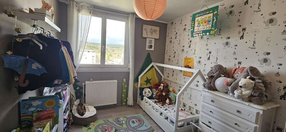 Appartement à CHENOVE