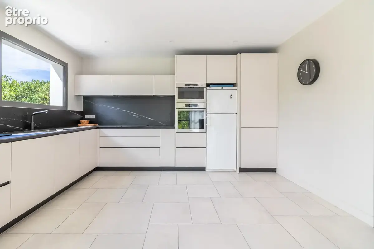 AHETZE - Maison contemporaine 120 m2 - 4 chambres - Vue campagne - Exposition Sud - photo 6