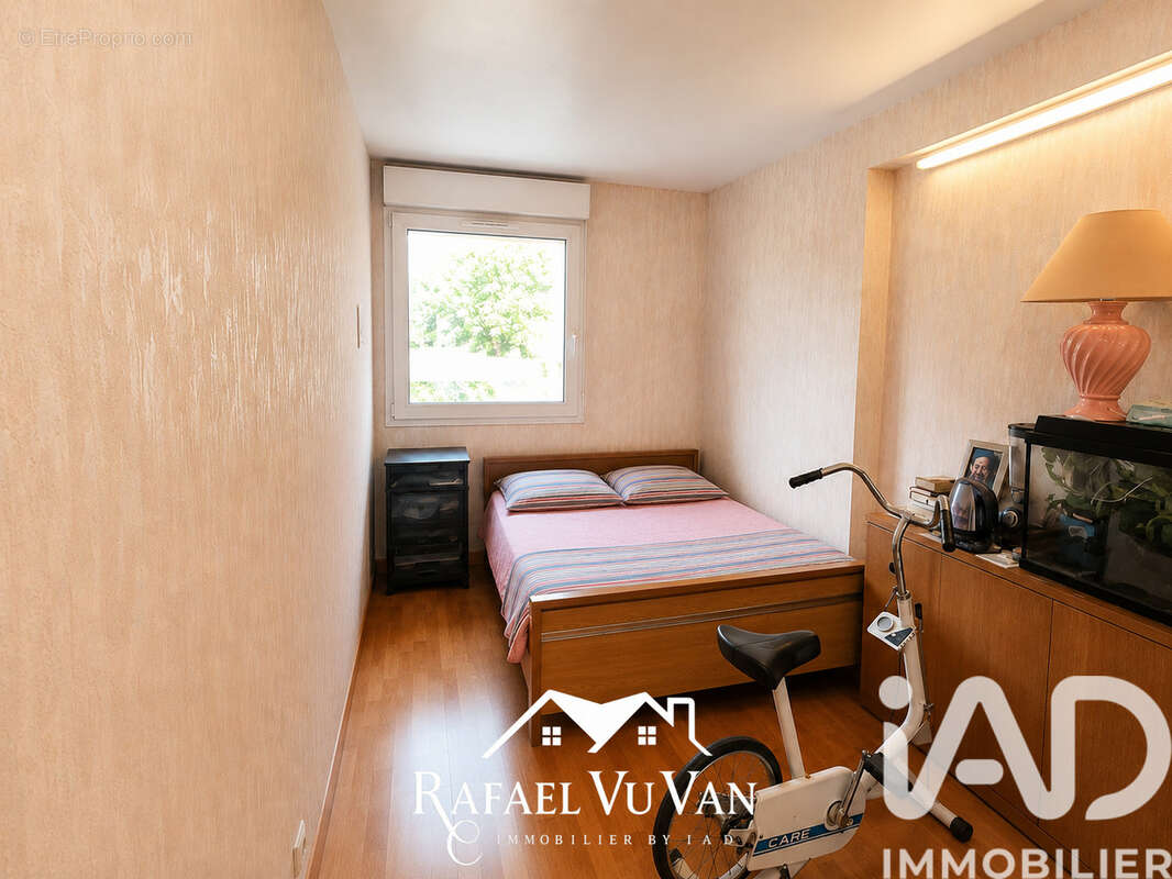 Photo 8 - Appartement à LA COURNEUVE
