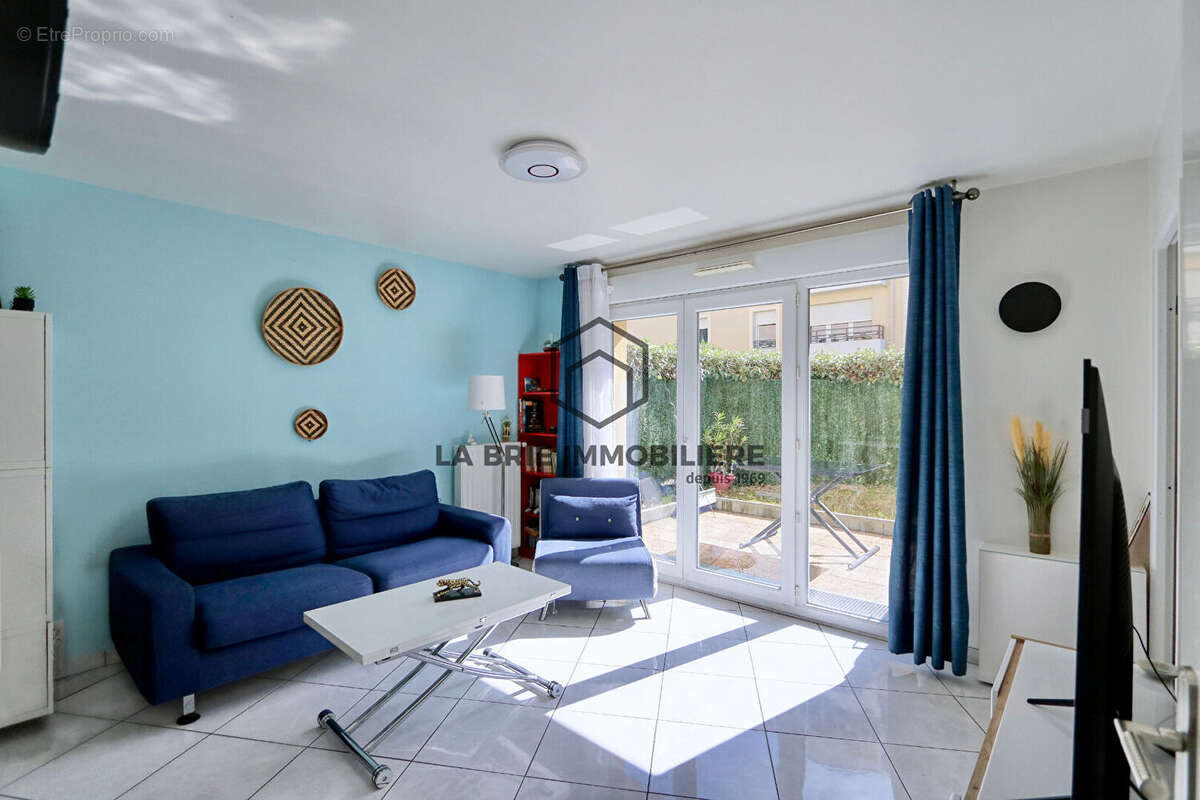 Appartement à BRIE-COMTE-ROBERT