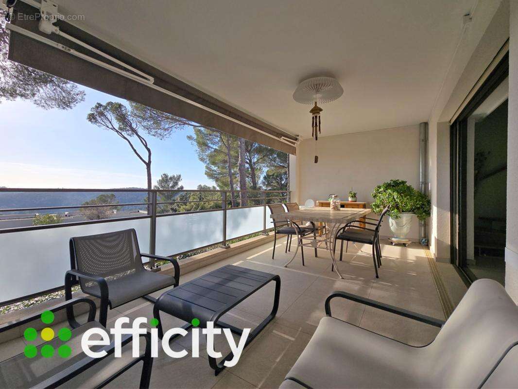 Appartement à SAINT-RAPHAEL
