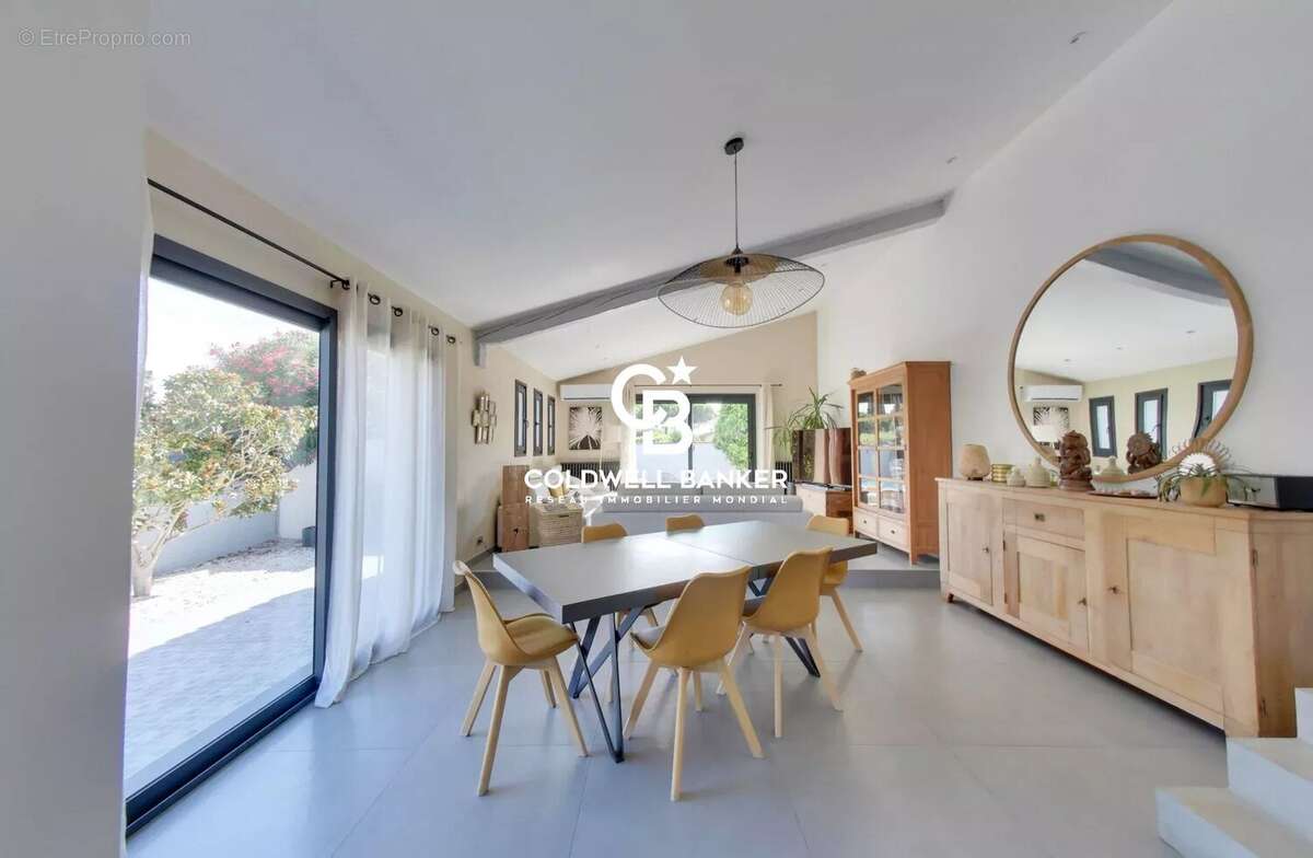 Maison à SAINT-CYPRIEN