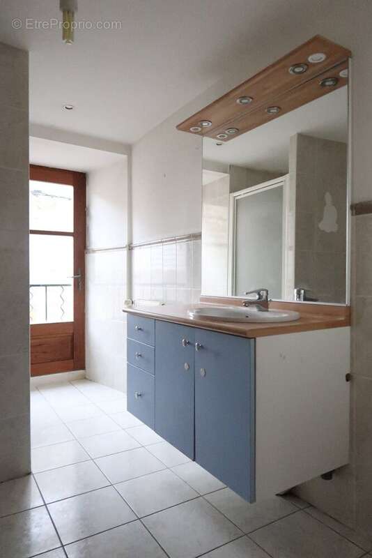 Appartement à LAPTE