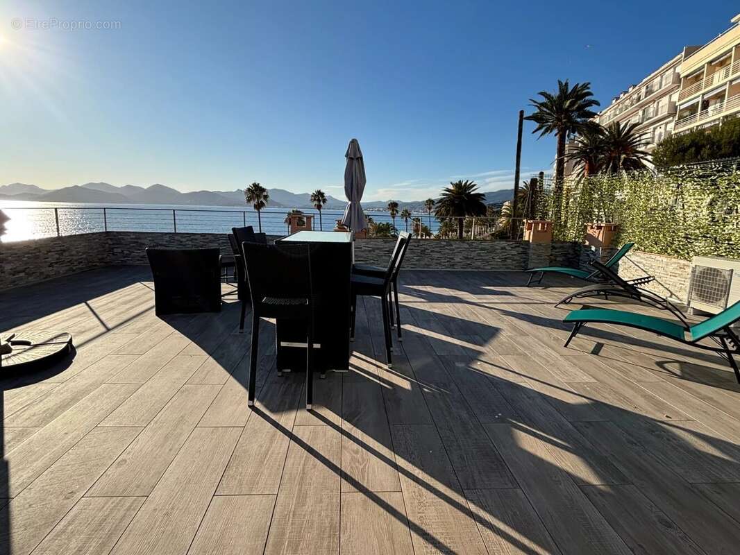 Appartement à CANNES