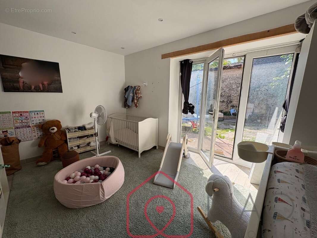 Maison en pierres rénovée de 125 m² - photo 8