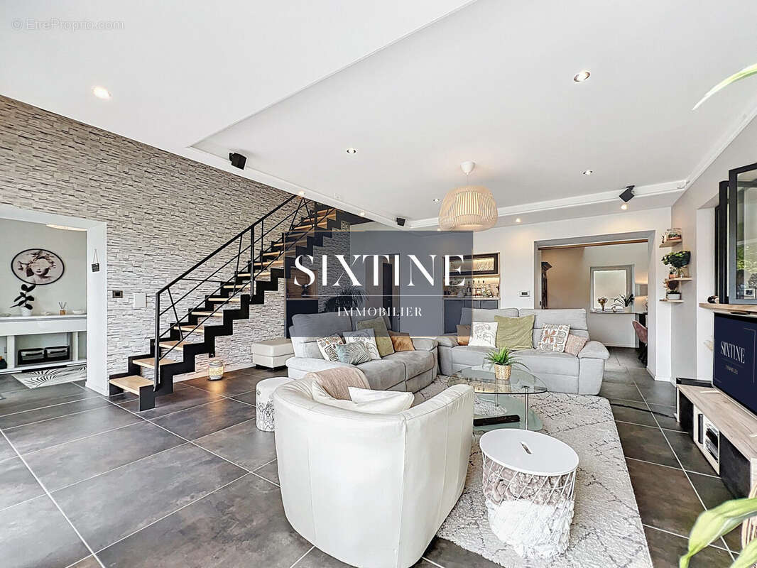 Maison à BOURGOIN-JALLIEU