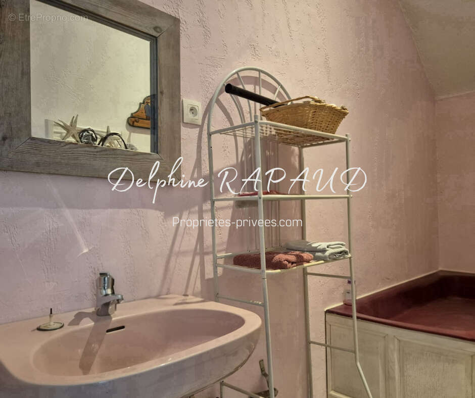 Maison à CONDE-SUR-HUISNE