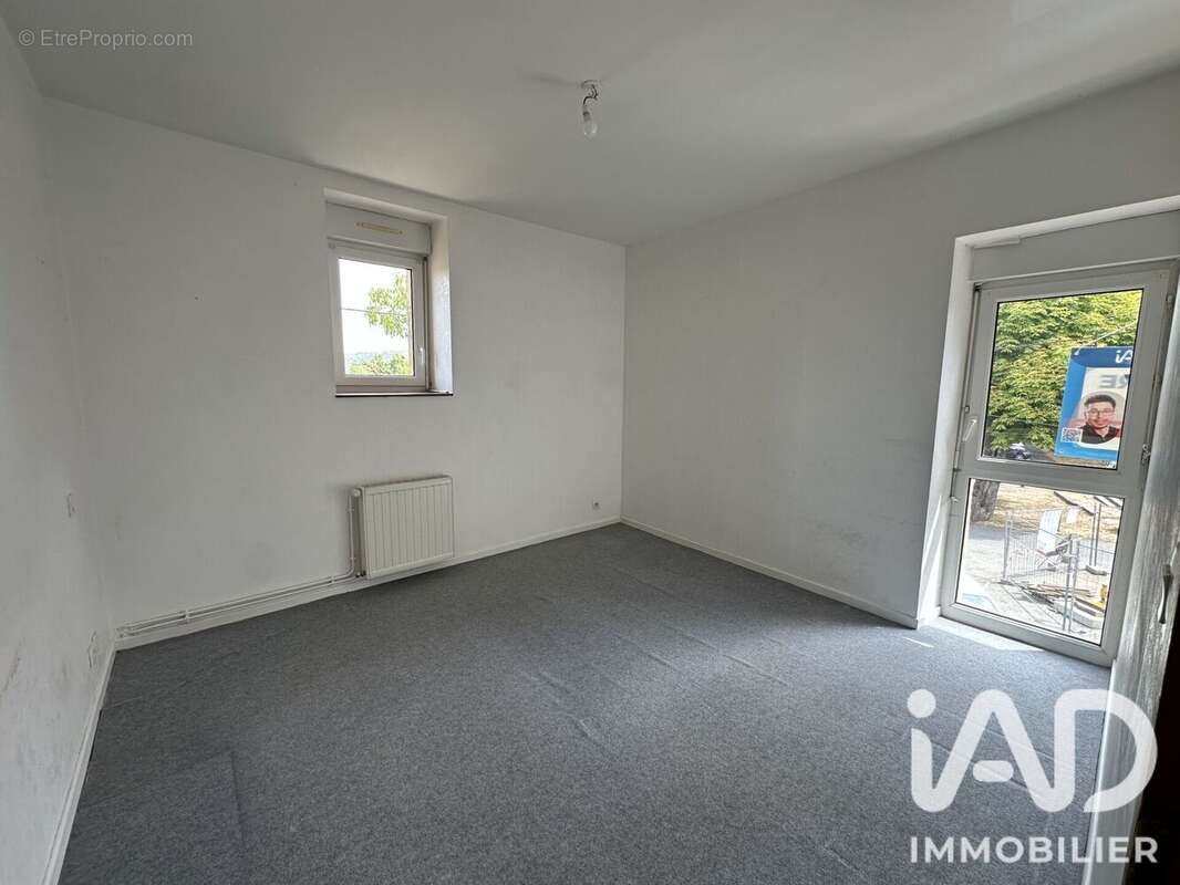 Maison 99 m² à Cahors  - photo 6