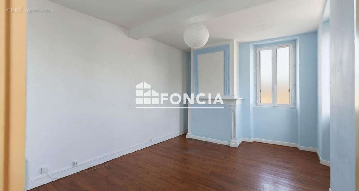 Maison à BERNAC-DEBAT