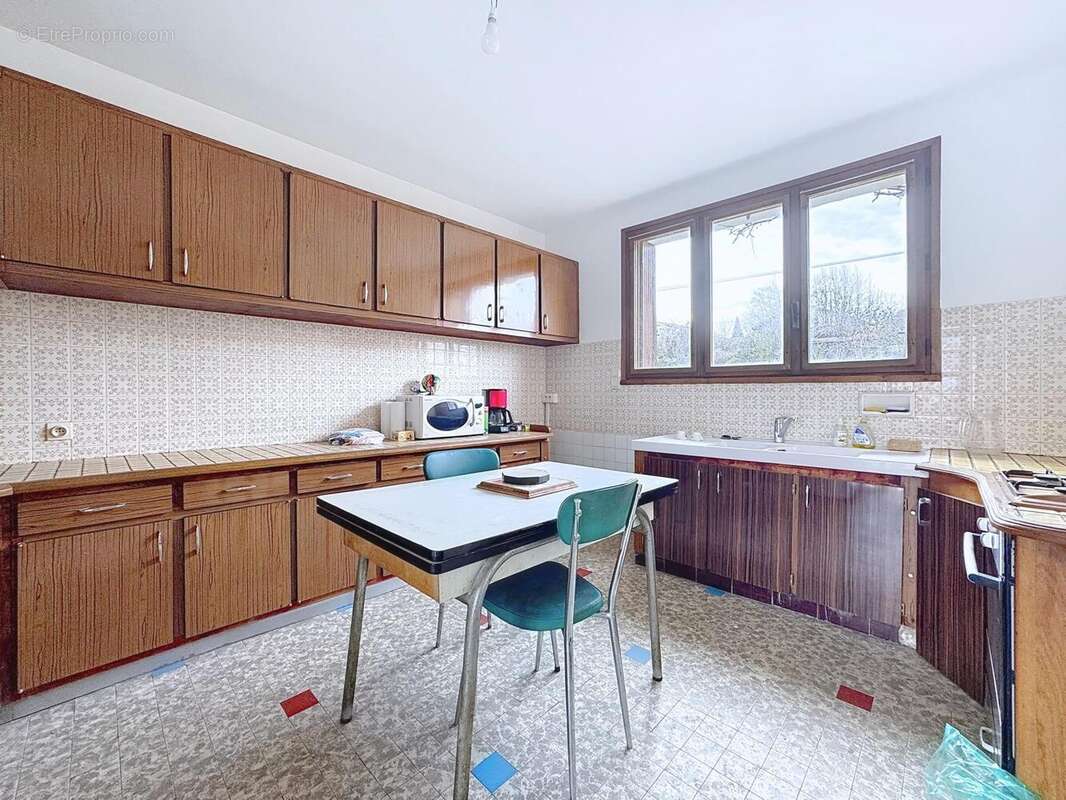 Maison 135 m² à Voiron  - photo 4