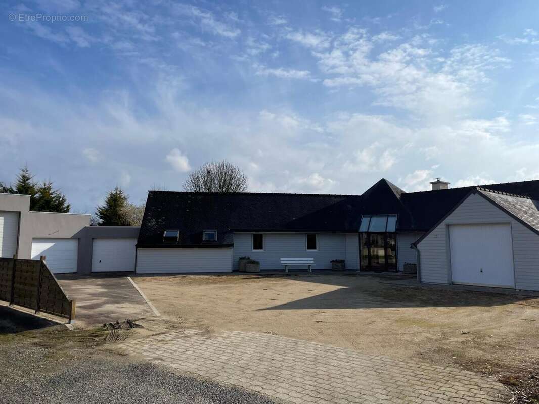 Photo 2 - Maison à LAMPAUL-GUIMILIAU