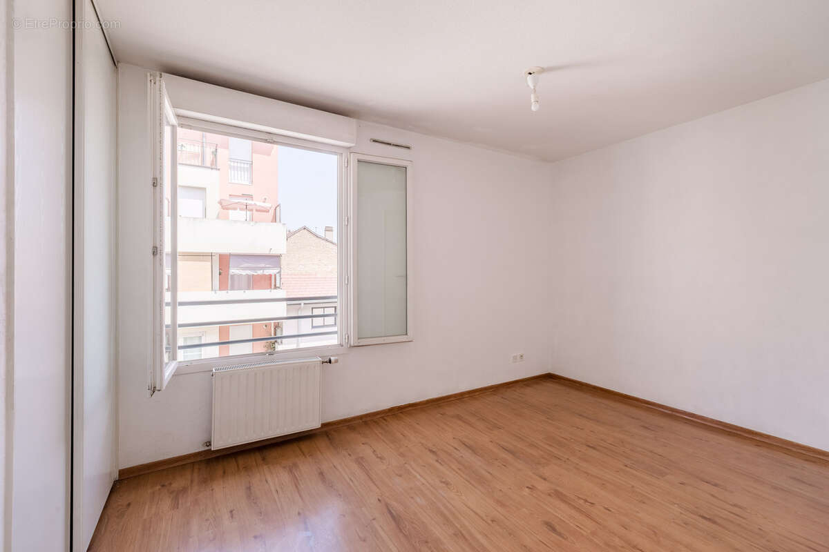 Opportunité : Bel Appartement T3 Coeur de ville - photo 5