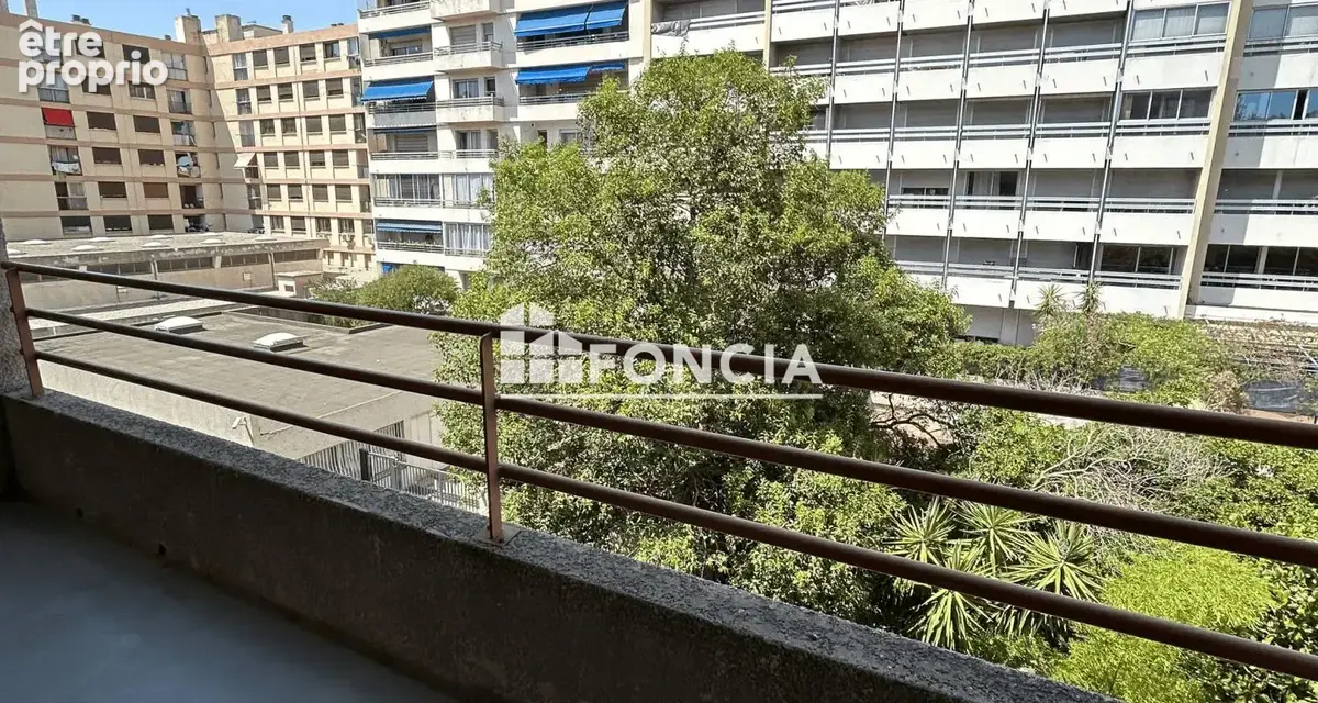 T3 traversant avec double terrasse et parking – Secteur Timone - photo 8