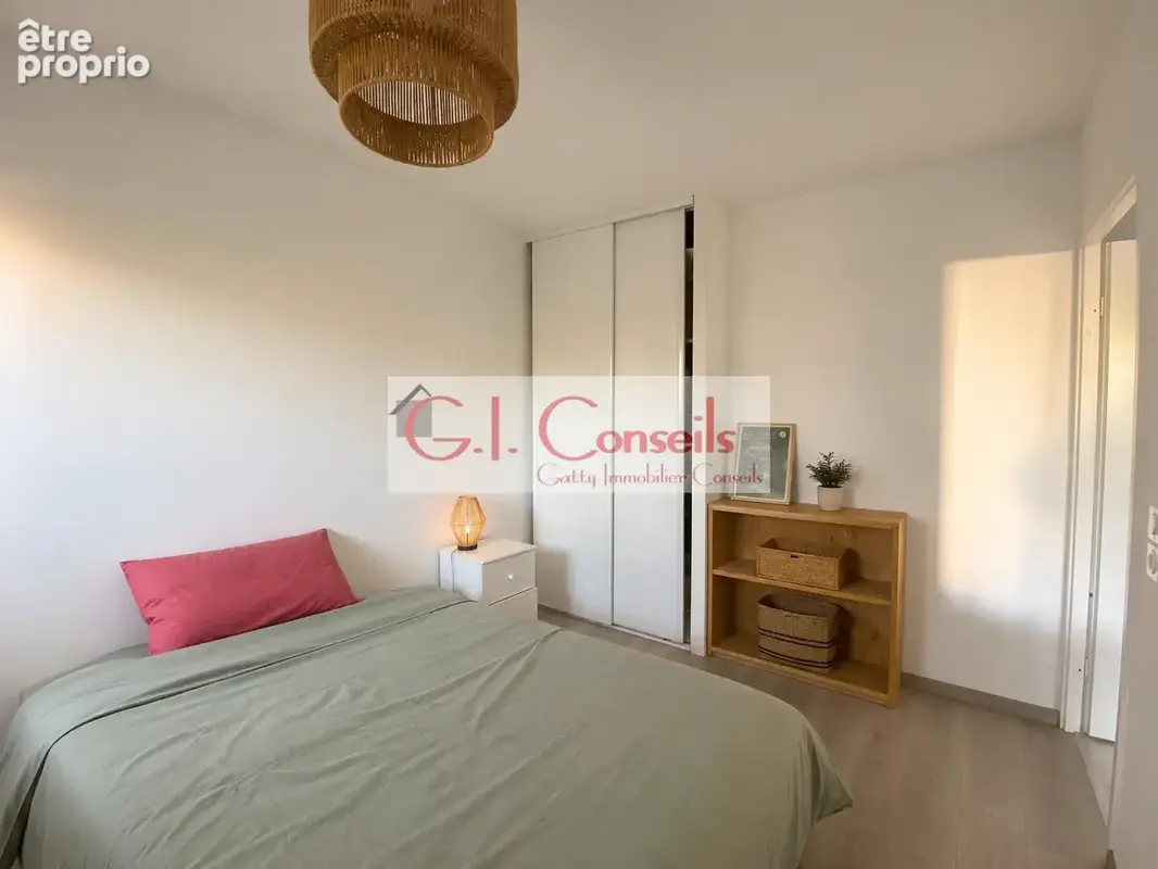 A VENDRE  joli appartement T2 avec terrasse  et parking à Andernos-les-Bains - photo 2