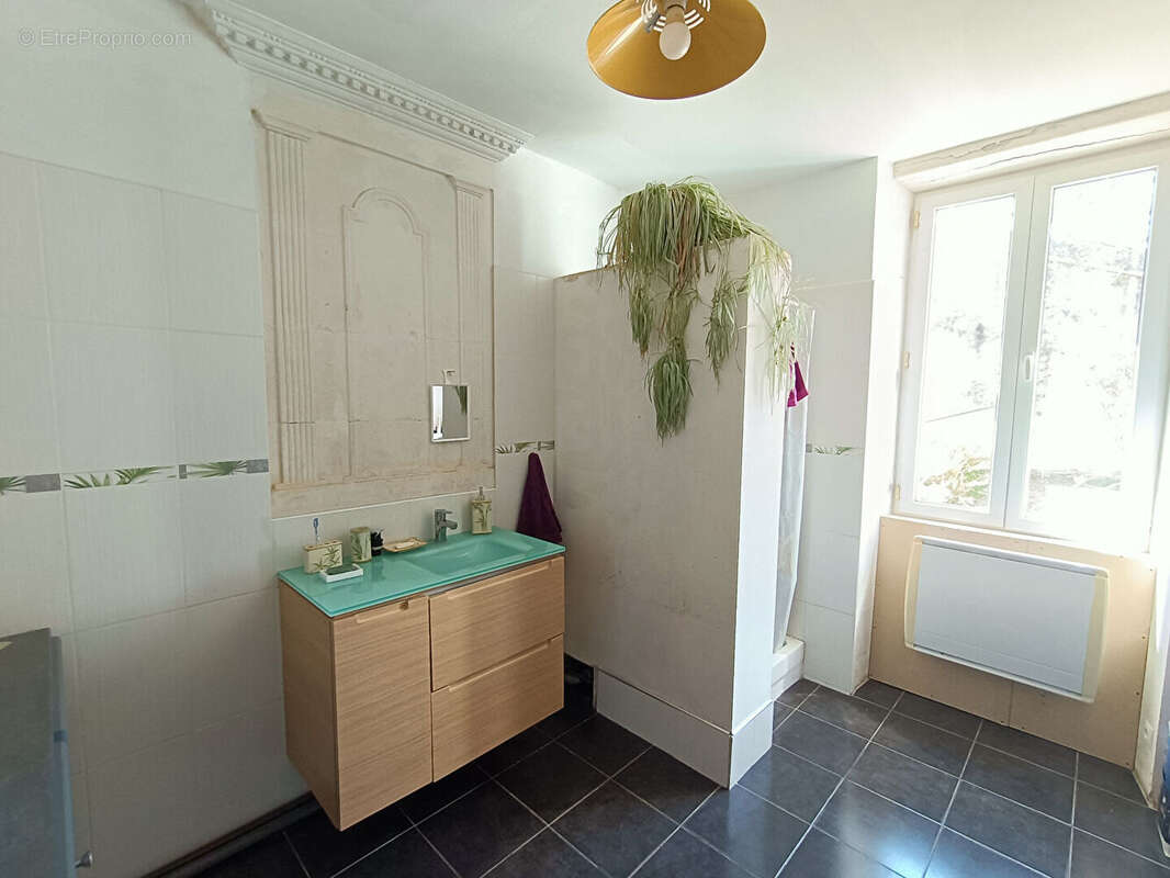 Maison 128 m² à Champdolent  - photo 4
