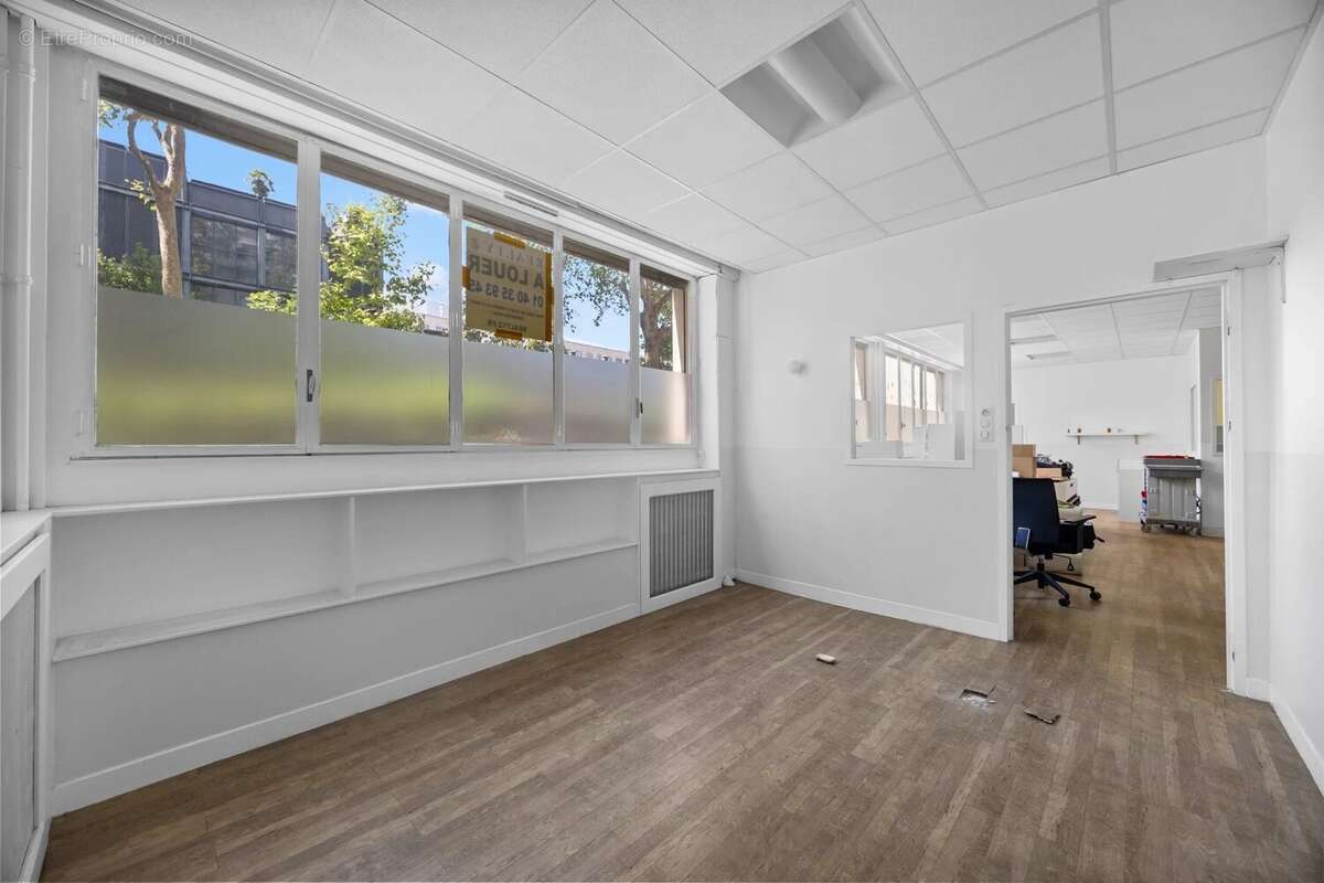 Commerce 173 m² à Paris-16e  - photo 3