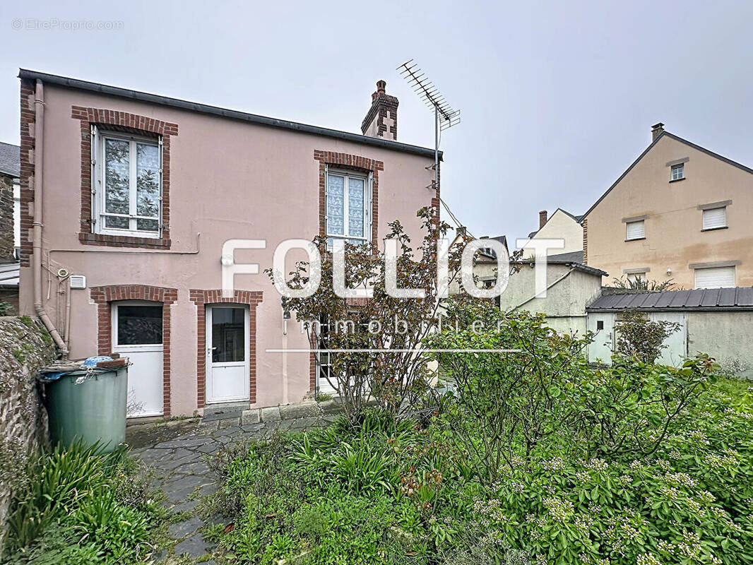 Maison à SAINT-PAIR-SUR-MER