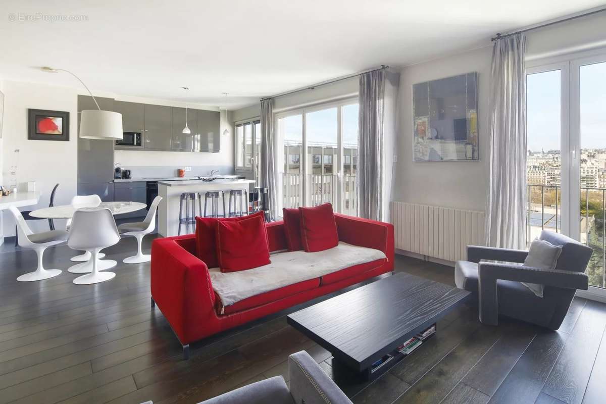 Appartement à PARIS-15E