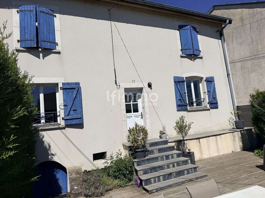 Vente maison  Les Etangs 57530 surface de 187m² - photo 4